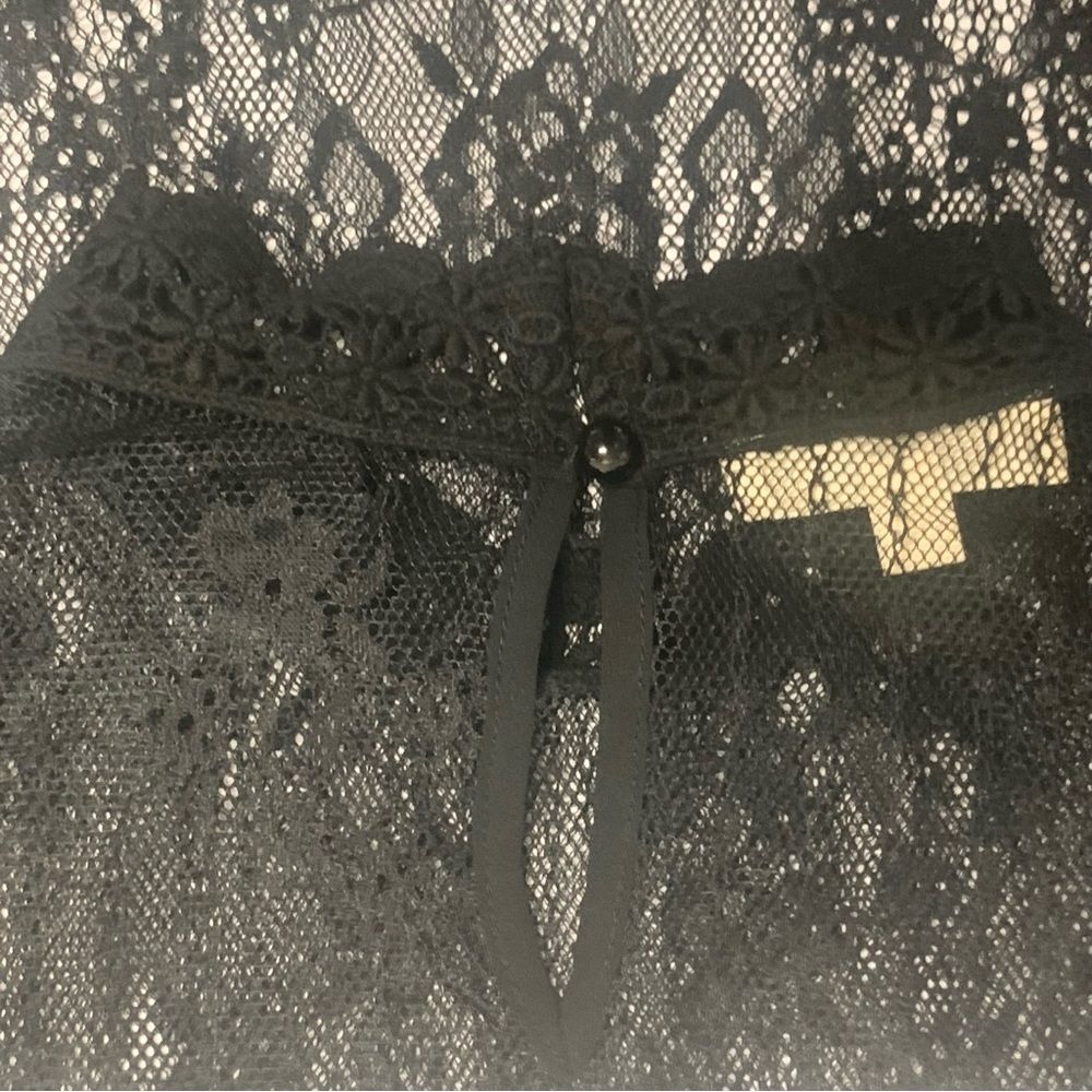 NATURALLY 99 mock neck lace blouse - Picture 3 of 5